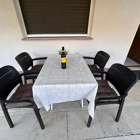 Apartment Near The Sea 650 Rabac Exterior photo