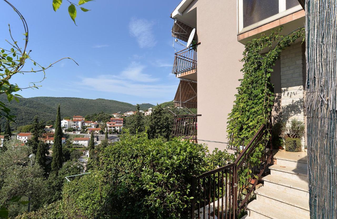 Apartment Near The Sea 650 Rabac Exterior photo