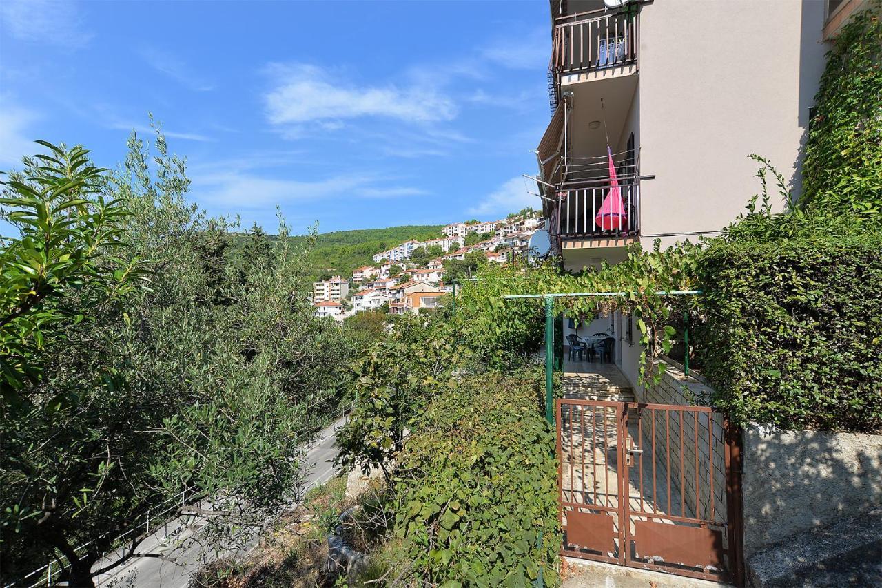 Apartment Near The Sea 650 Rabac Exterior photo